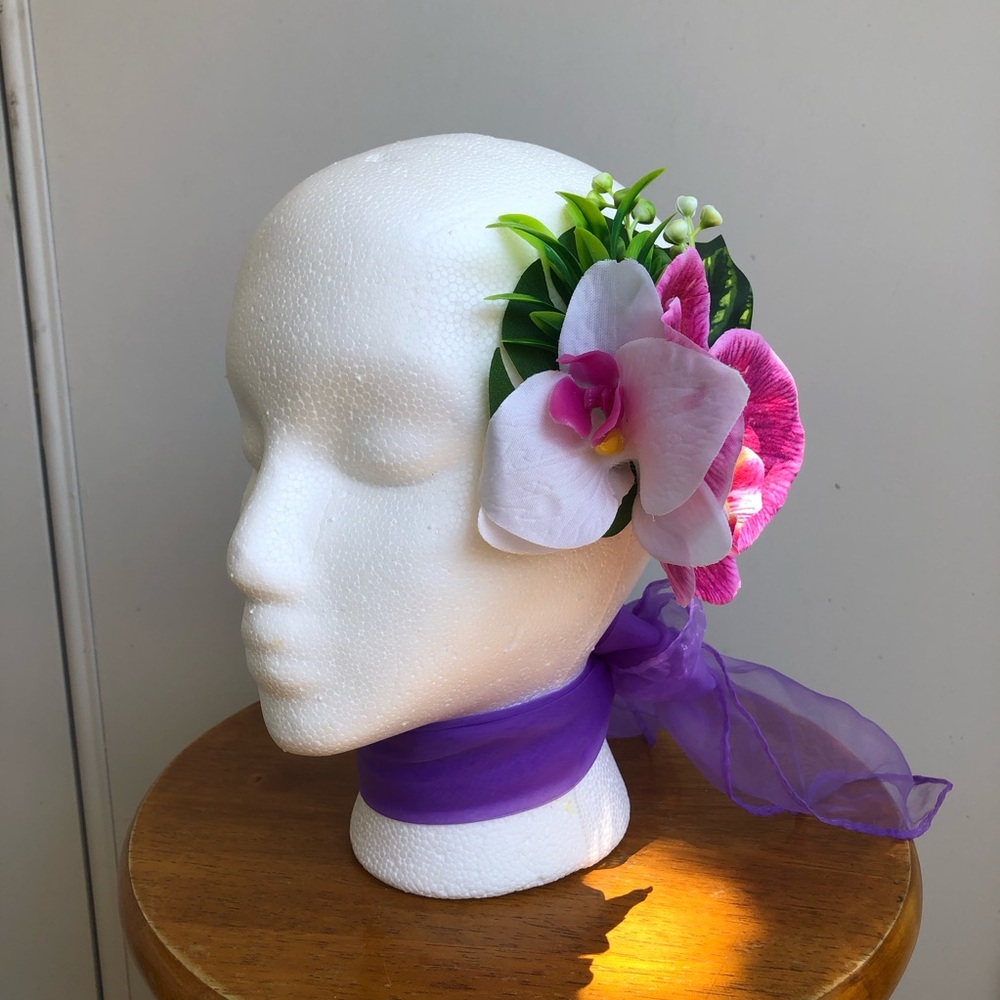 Pinup / Rockabilly Pink & White Orchid Hair Clip - Picture 1 of 4